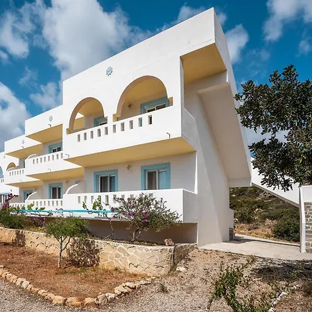 Appartement Fokia 4 *